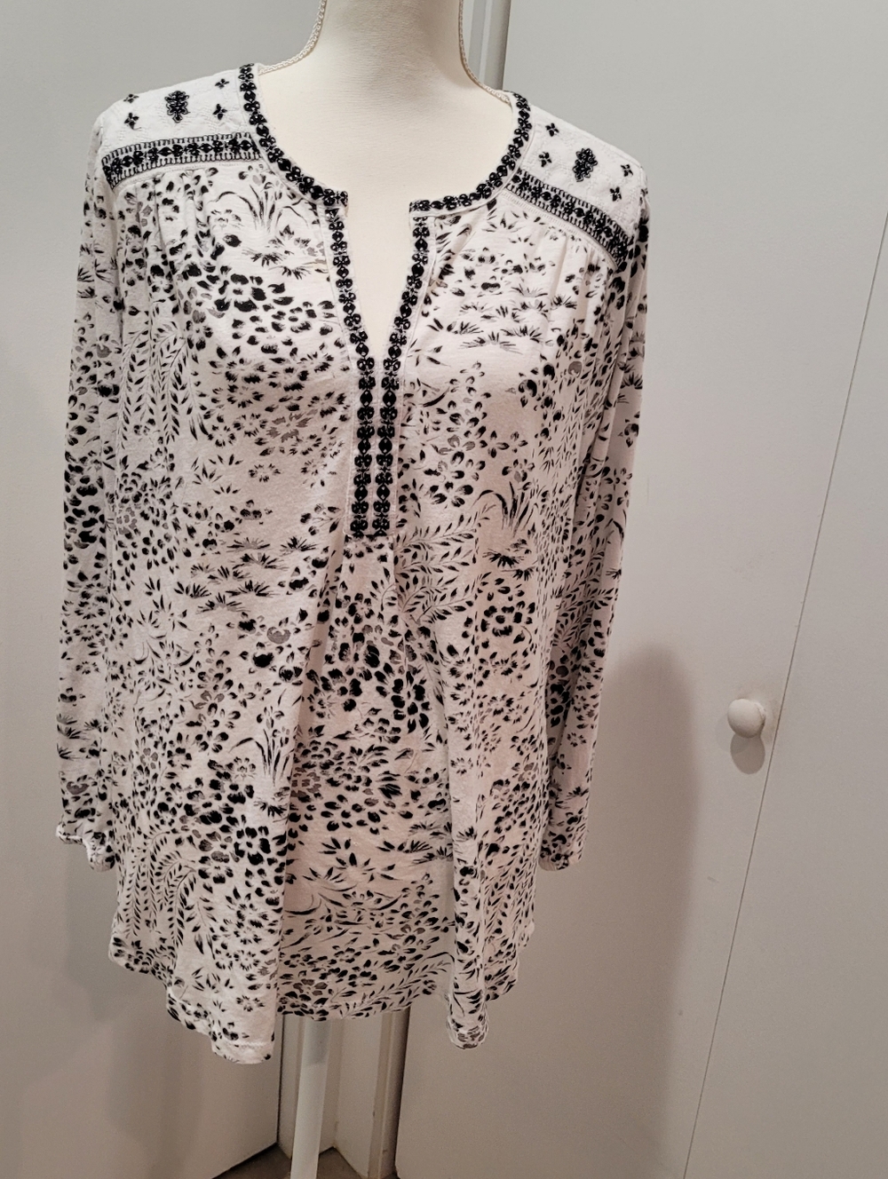 Lucky Brand Size 2X Ladies Blouse Black White